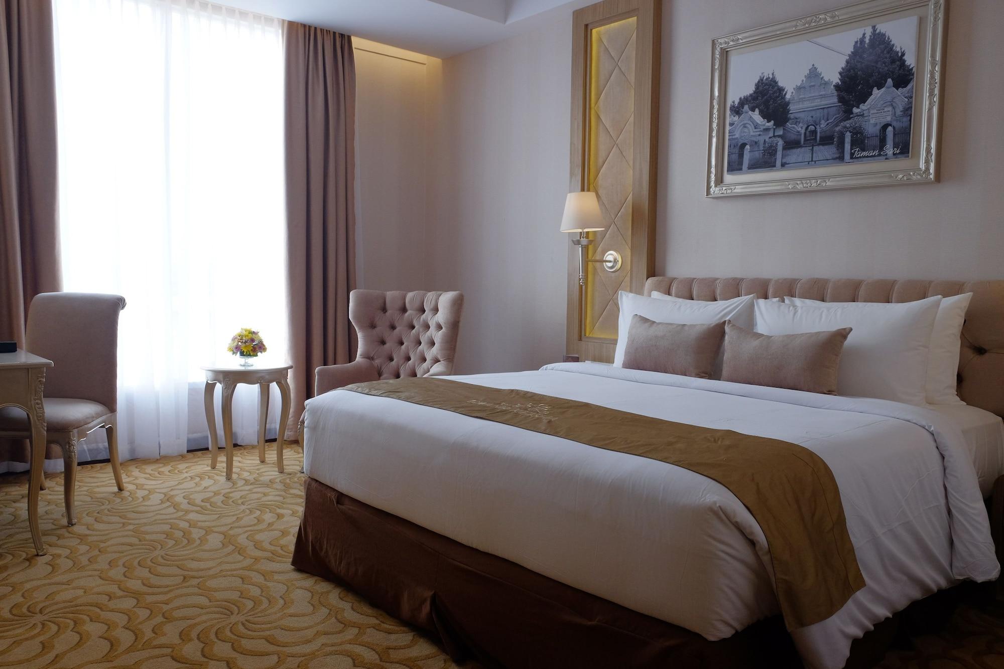Grand Keisha Yogyakarta Kejayan Exterior foto